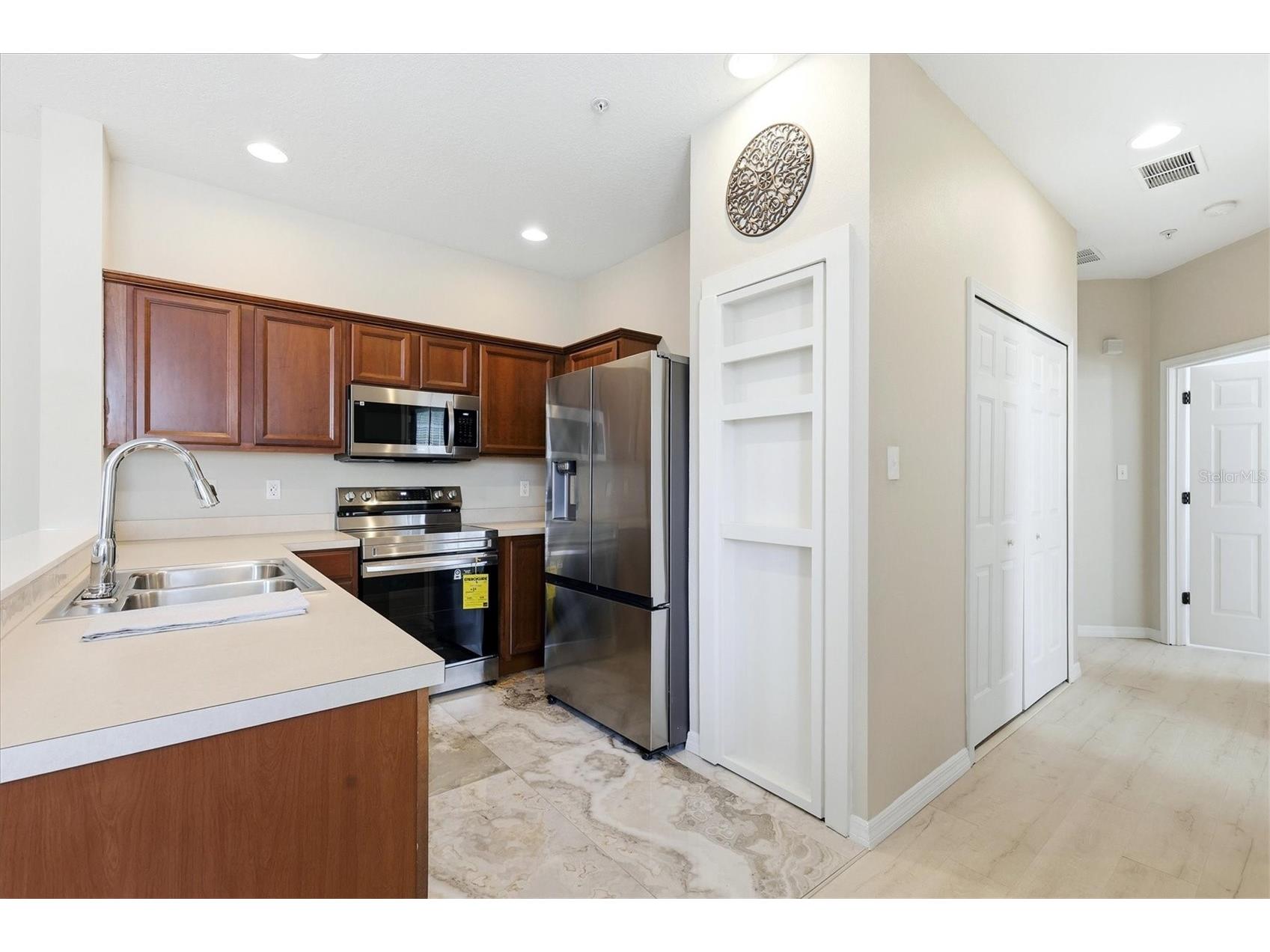 3825 Parkridge Circle #1-202 Sarasota FL 34243 A4691818 image19