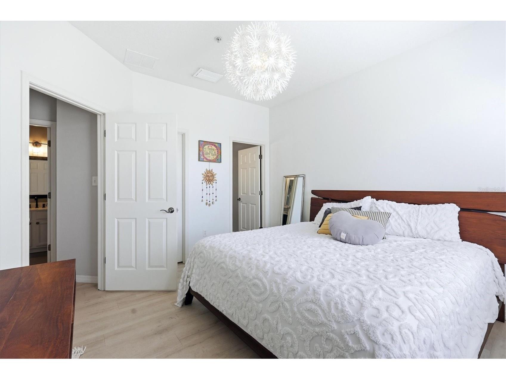 3825 Parkridge Circle #1-202 Sarasota FL 34243 A4691818 image23