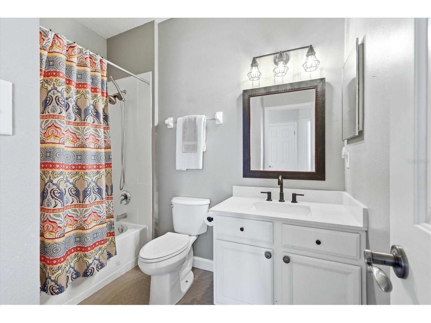 3825 Parkridge Circle #1-202 Sarasota FL 34243 A4691818 image29