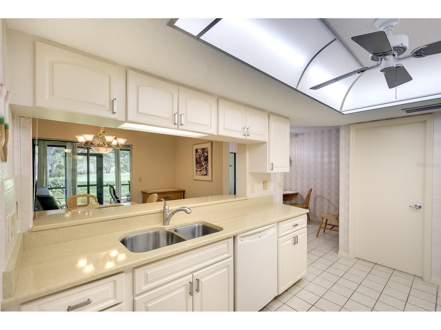3825 Wilshire Circle #1 Sarasota FL 34238 A4693723 image10