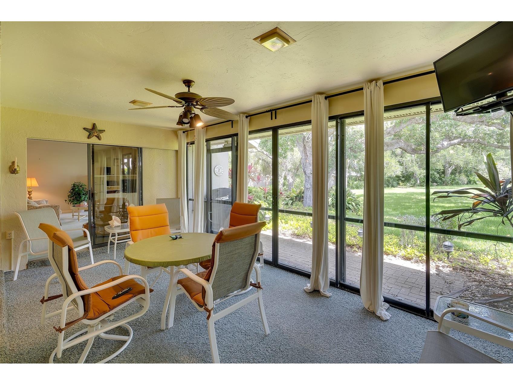 3825 Wilshire Circle #1 Sarasota FL 34238 A4693723 image24
