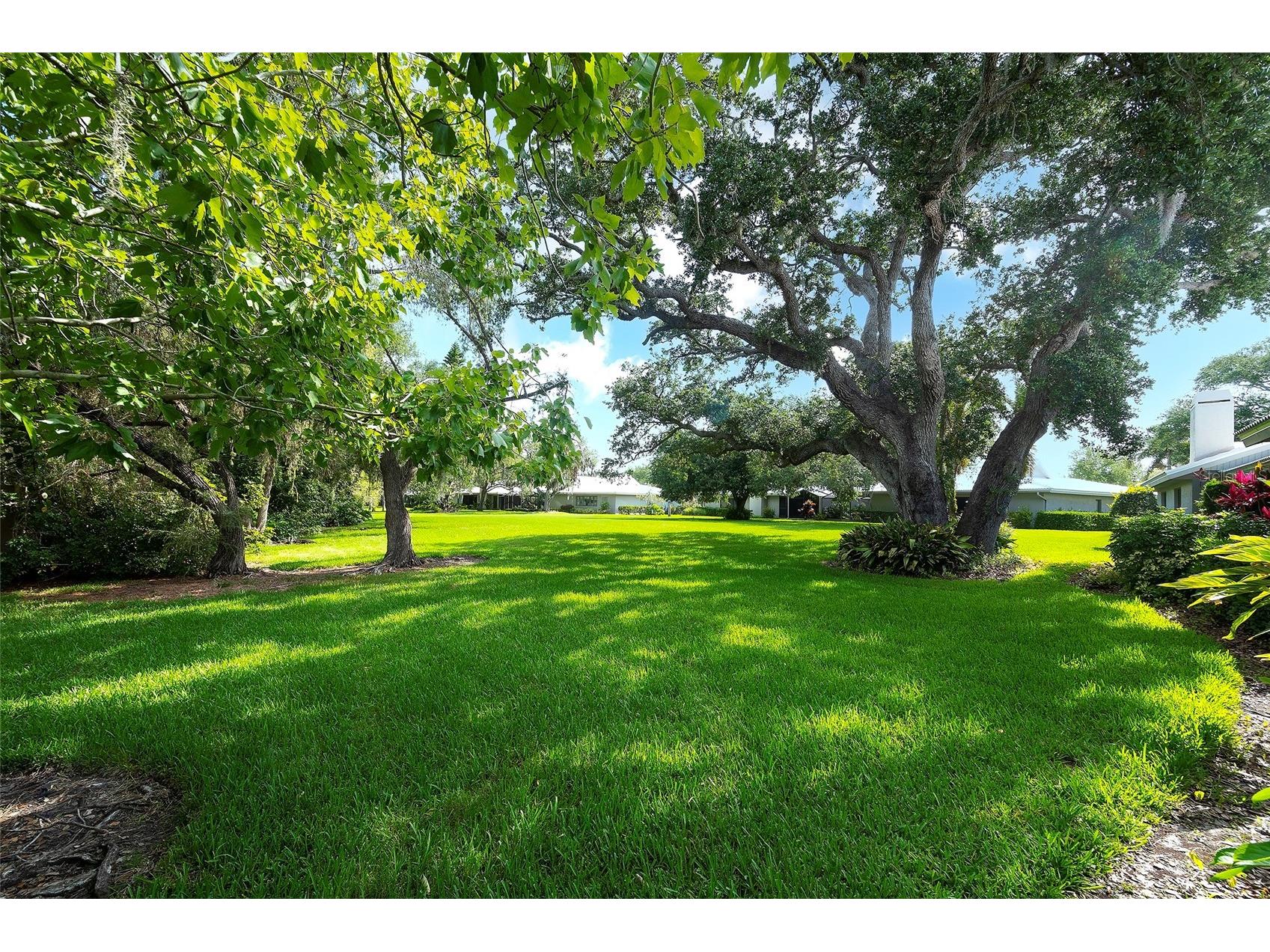 3825 Wilshire Circle #1 Sarasota FL 34238 A4693723 image27