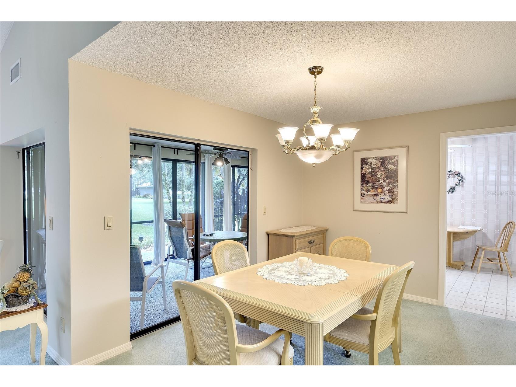 3825 Wilshire Circle #1 Sarasota FL 34238 A4693723 image9