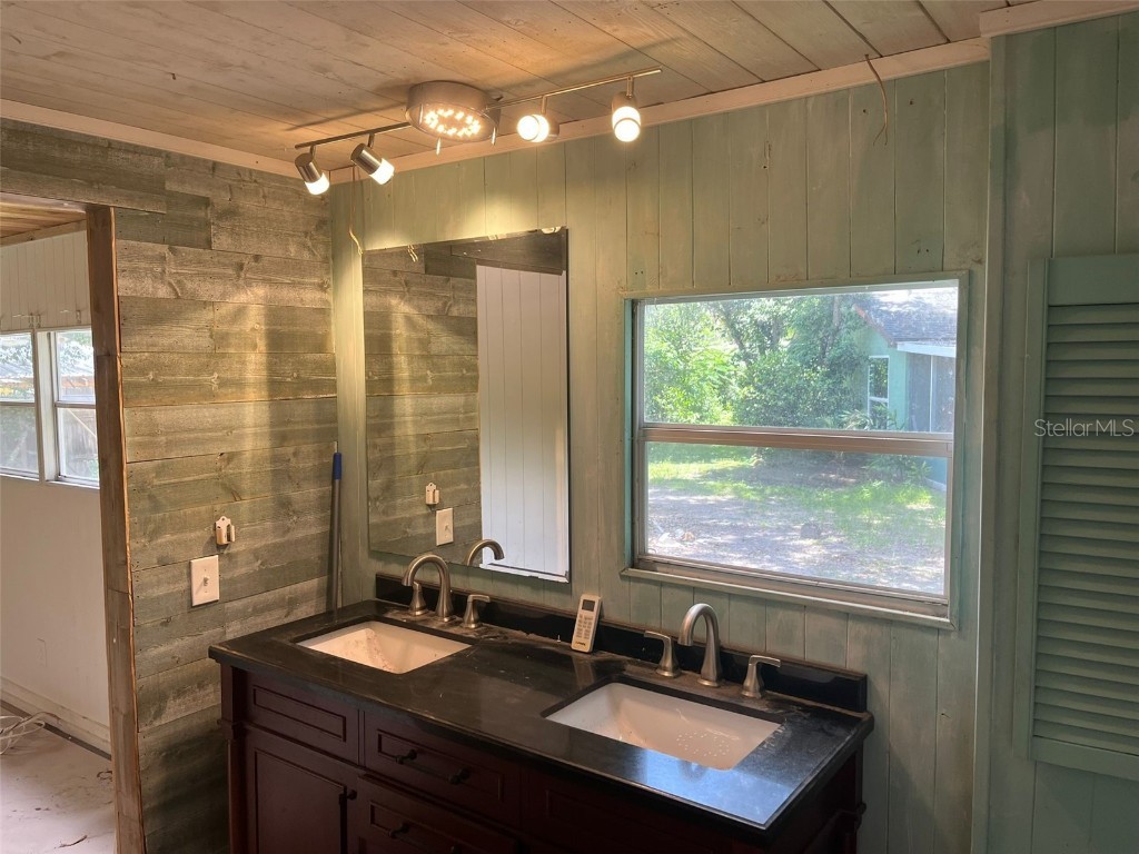 38250 E Collins Avenue W Zephyrhills FL 33542 TB8408033 image9