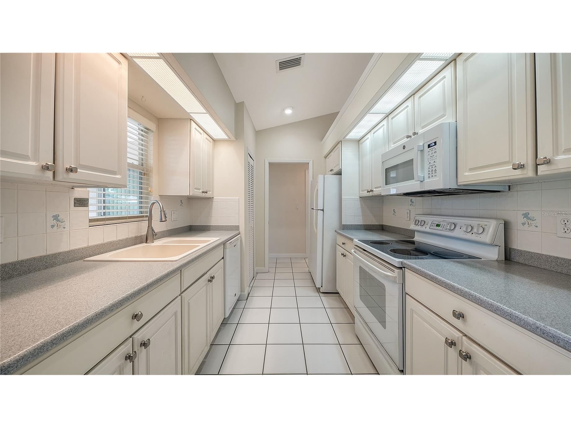 3826 Beeber Street North Port FL 34287 A4694366 image11