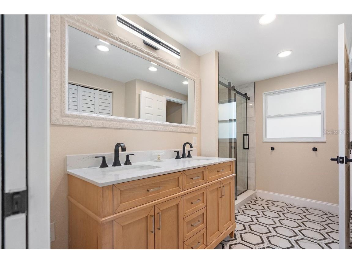 3826 Dr Martin Luther King Jr Street S Saint Petersburg FL 33703 TB8421376 image16