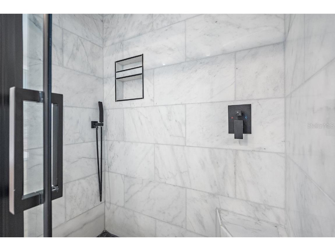 3826 Dr Martin Luther King Jr Street S Saint Petersburg FL 33703 TB8421376 image17