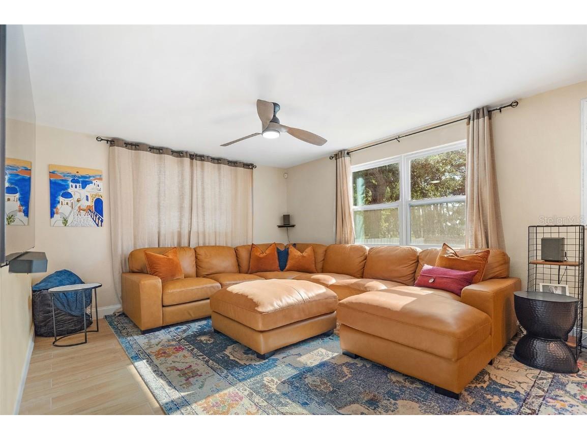 3826 Dr Martin Luther King Jr Street S Saint Petersburg FL 33703 TB8421376 image3