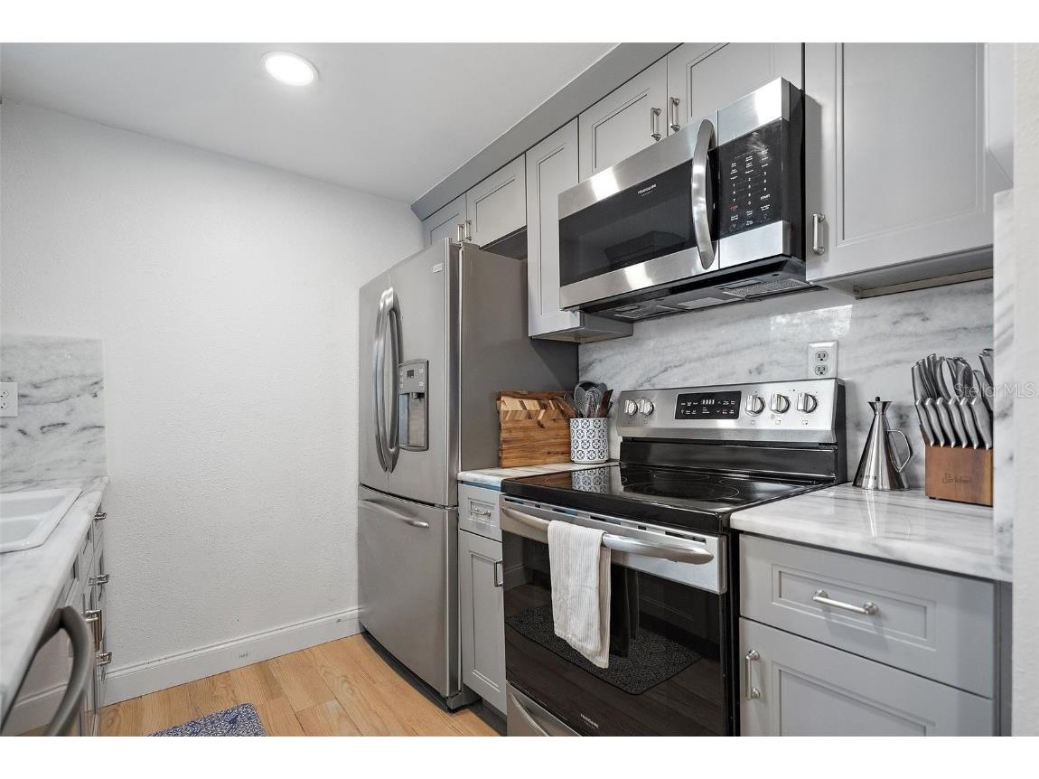 3826 Dr Martin Luther King Jr Street S Saint Petersburg FL 33703 TB8421376 image9