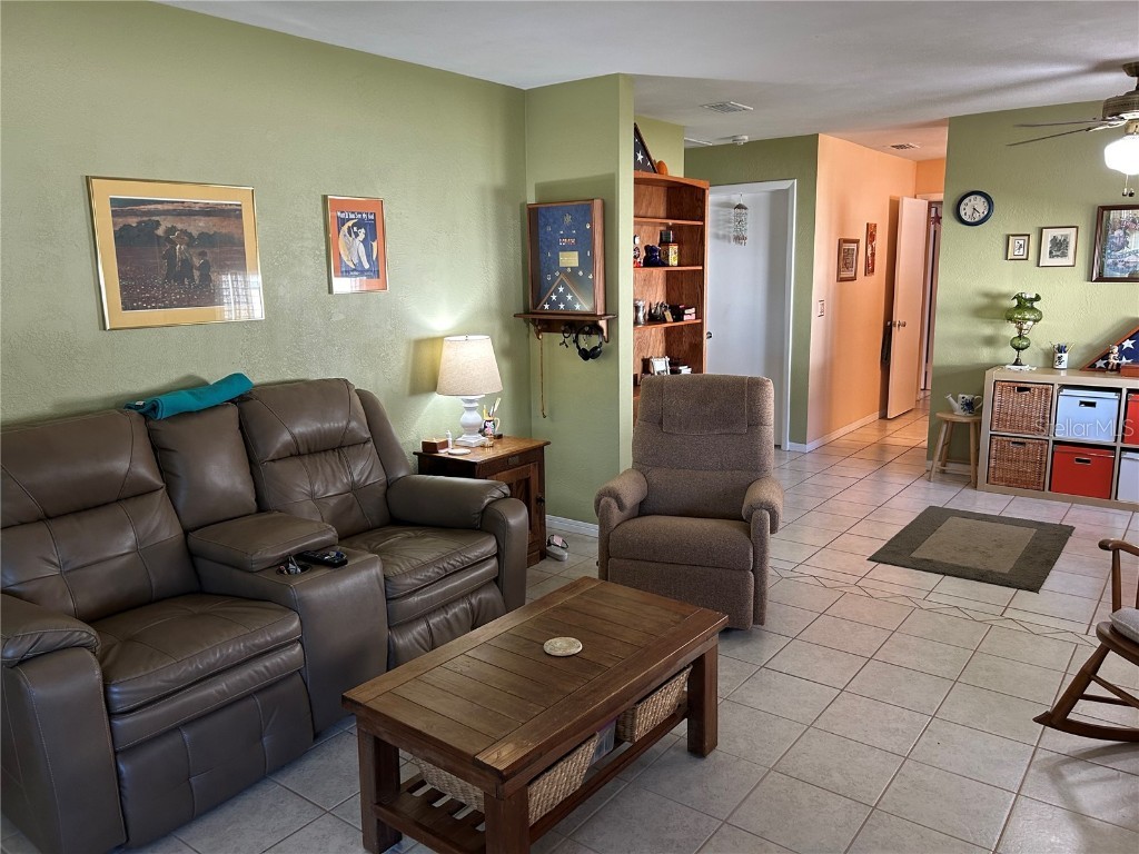 3827 15th Avenue N Saint Petersburg FL 33713 TB8386441 image6