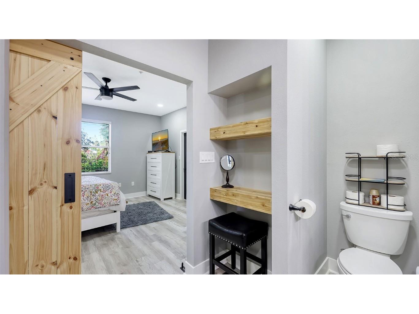 3827 Parkridge Circle #1-102 Sarasota FL 34243 A4671306 image23