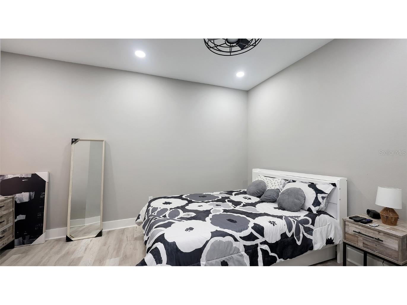 3827 Parkridge Circle #1-102 Sarasota FL 34243 A4671306 image28