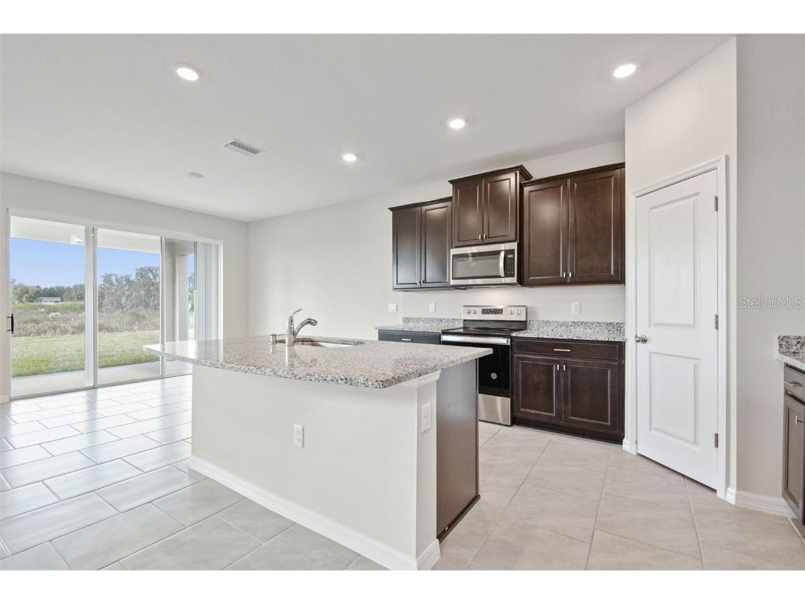 3827 Sunny Spring Street Plant City FL 33565 TB8451790 image9