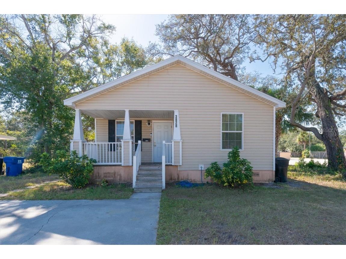 3828 18th Avenue S Saint Petersburg FL 33711 TB8451218 image1