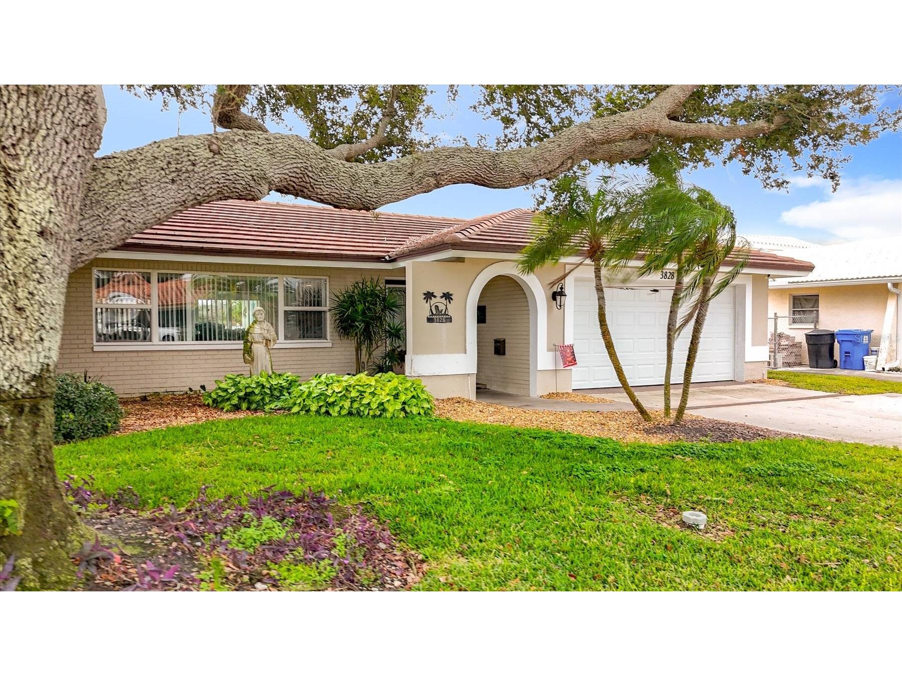 3828 48th Avenue S Saint Petersburg FL 33711 TB8465535 image1