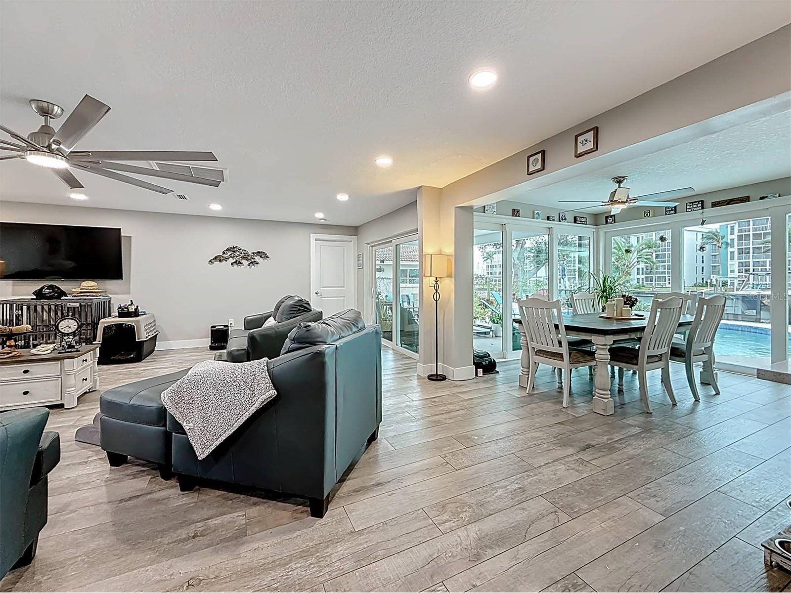 3828 48th Avenue S Saint Petersburg FL 33711 TB8465535 image14