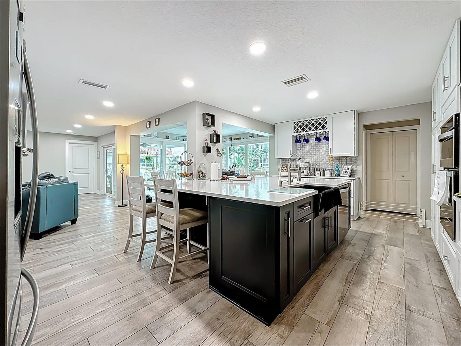 3828 48th Avenue S Saint Petersburg FL 33711 TB8465535 image18