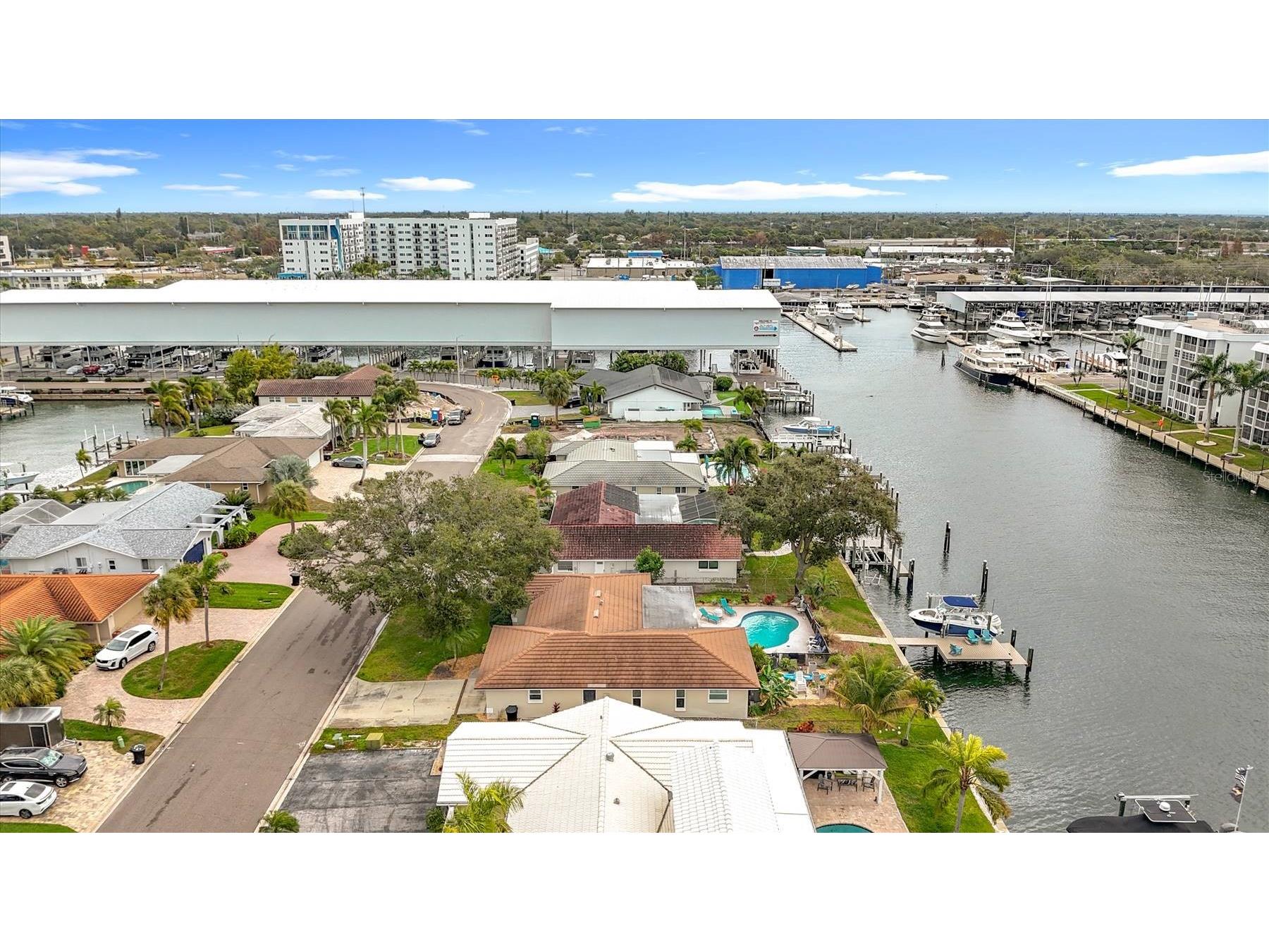 3828 48th Avenue S Saint Petersburg FL 33711 TB8465535 image2