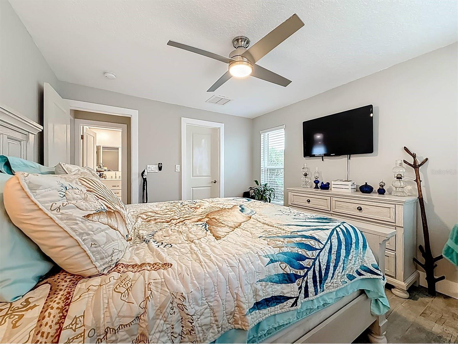 3828 48th Avenue S Saint Petersburg FL 33711 TB8465535 image31