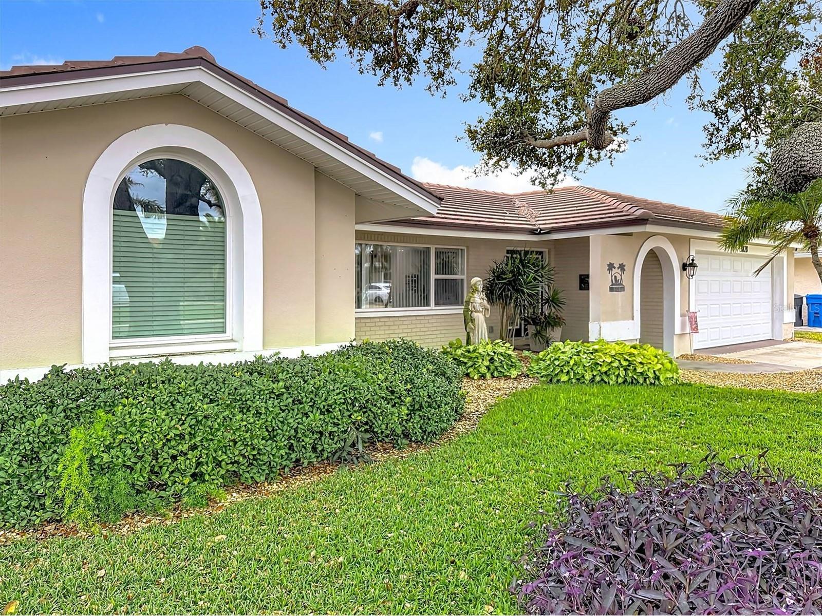 3828 48th Avenue S Saint Petersburg FL 33711 TB8465535 image5