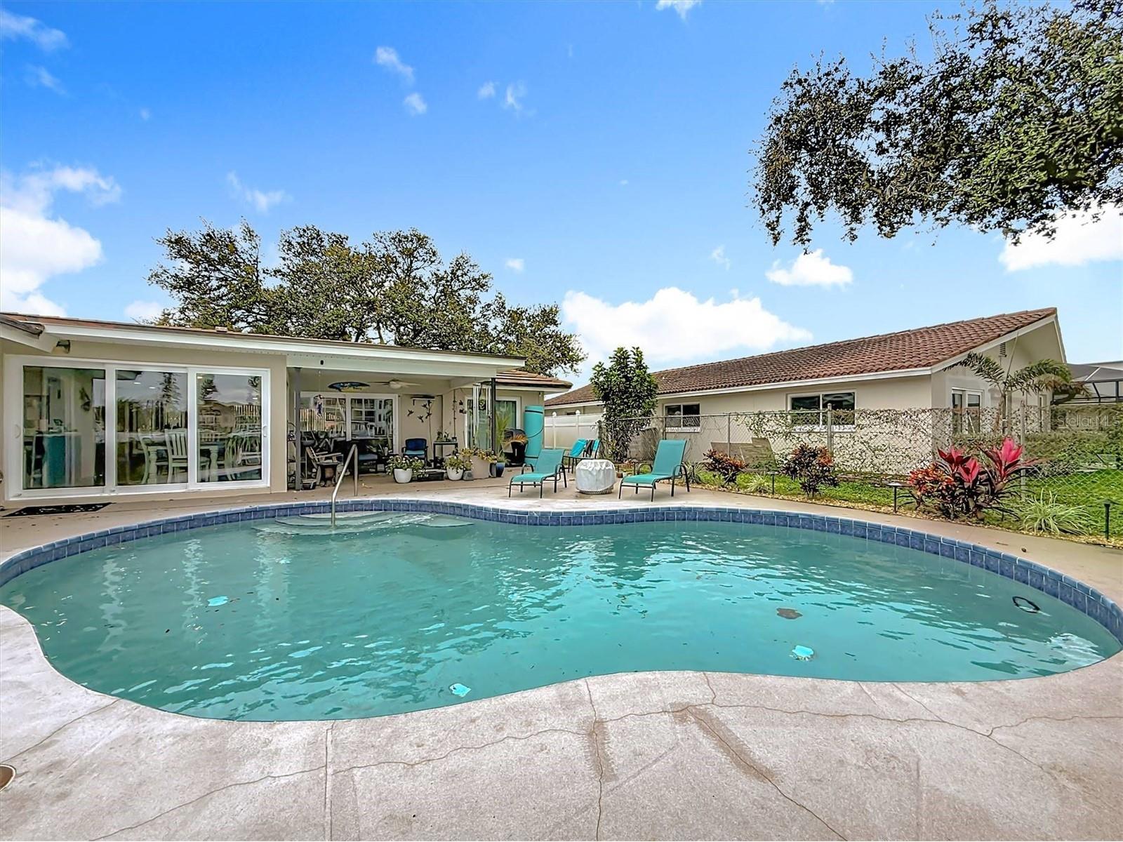 3828 48th Avenue S Saint Petersburg FL 33711 TB8465535 image56