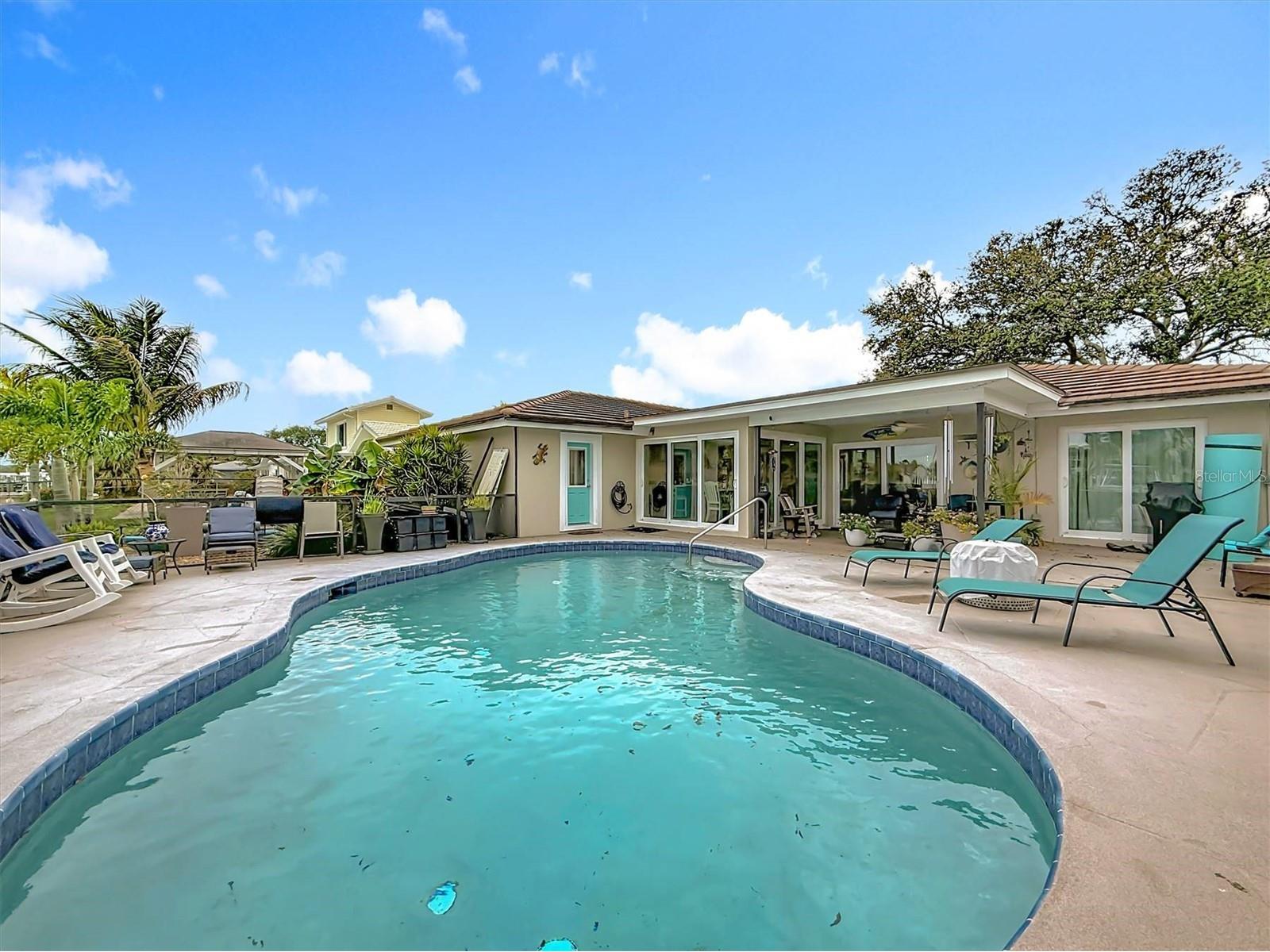 3828 48th Avenue S Saint Petersburg FL 33711 TB8465535 image57