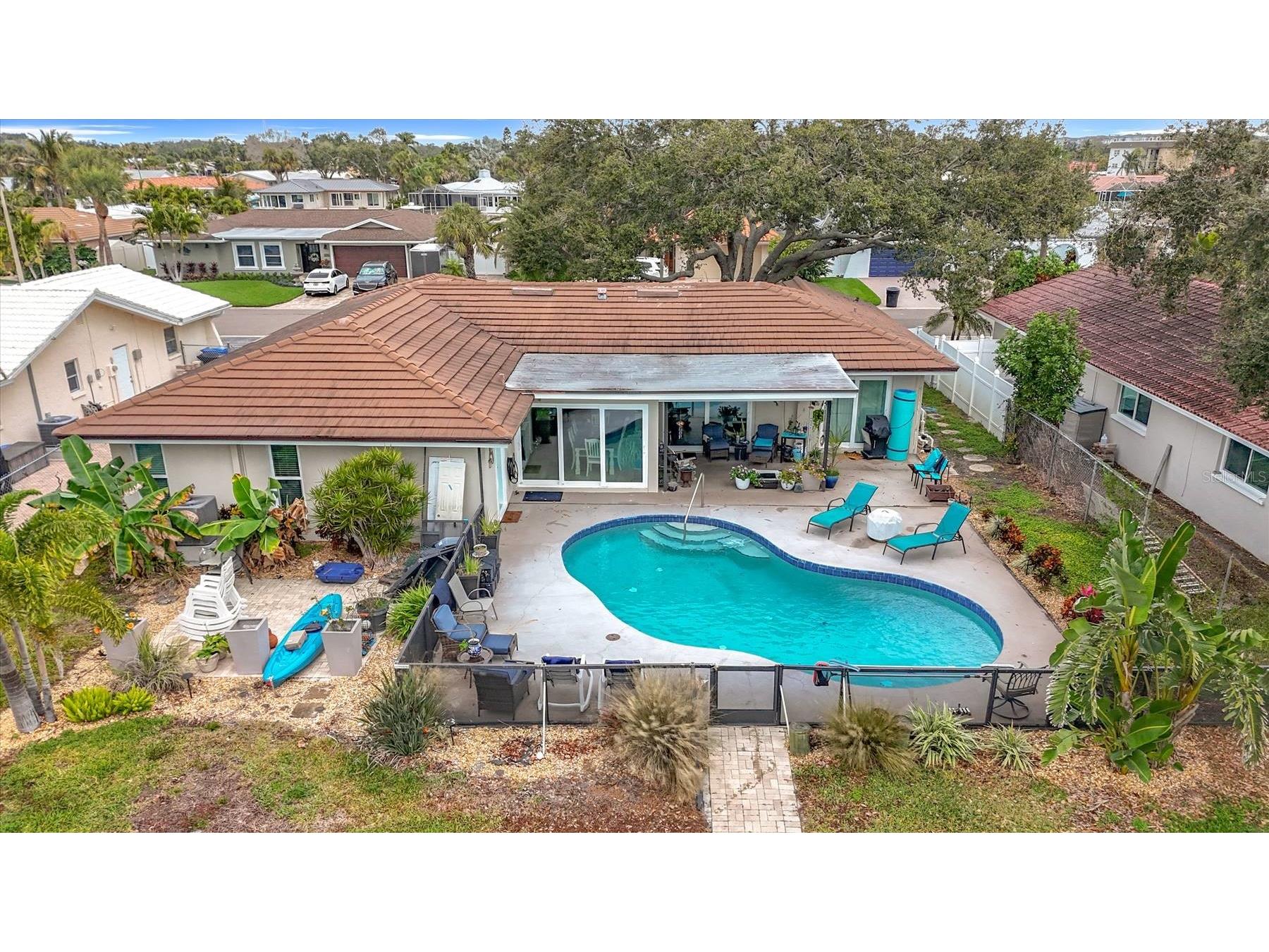 3828 48th Avenue S Saint Petersburg FL 33711 TB8465535 image67