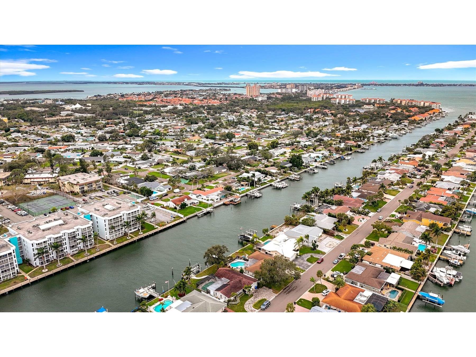 3828 48th Avenue S Saint Petersburg FL 33711 TB8465535 image71