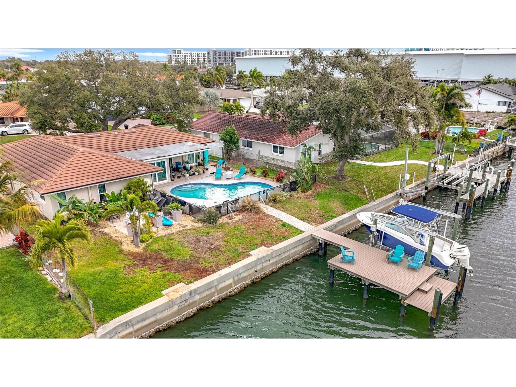 3828 48th Avenue S Saint Petersburg FL 33711 TB8465535 image73