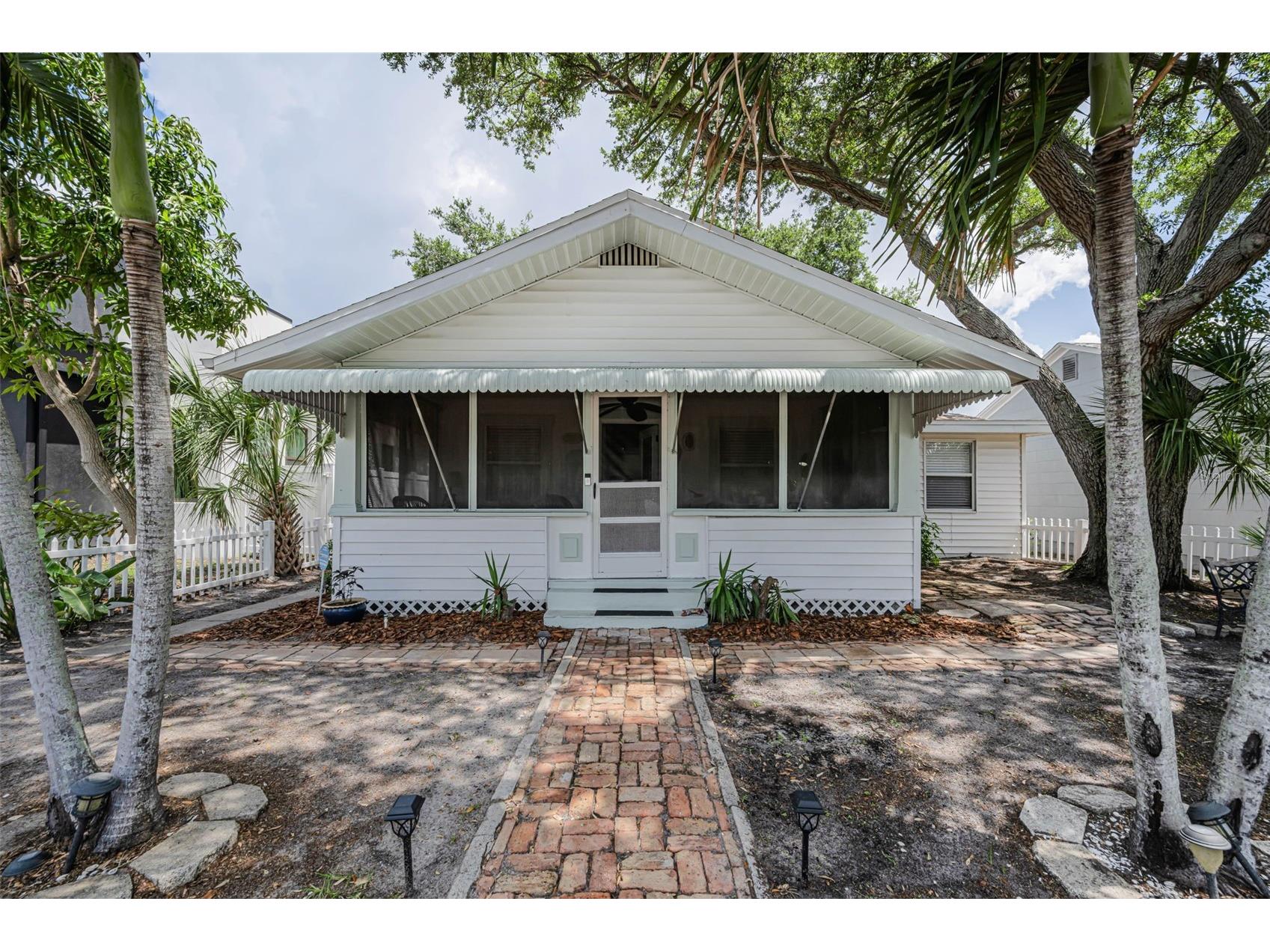 3829 2nd Avenue N Saint Petersburg FL 33713 TB8519505 image1