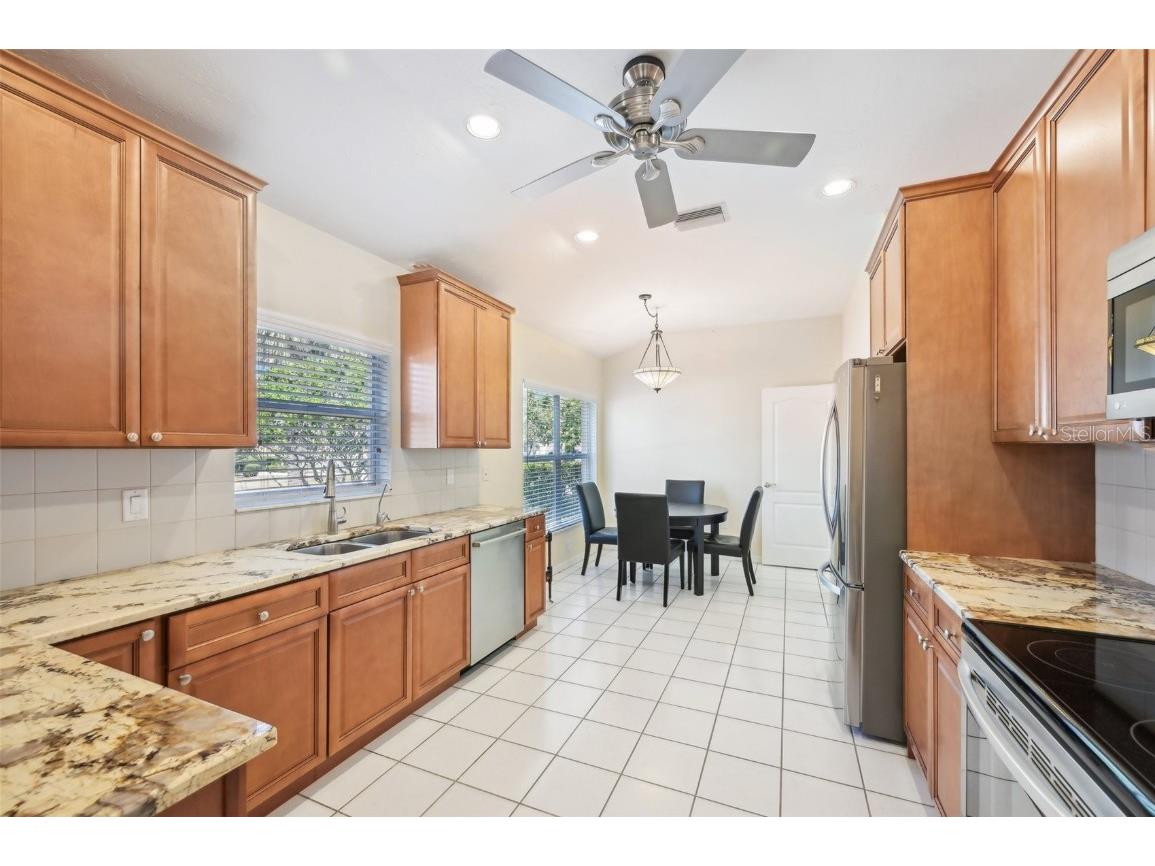 3829 Alamanda Drive Sarasota FL 34238 A4664774 image10
