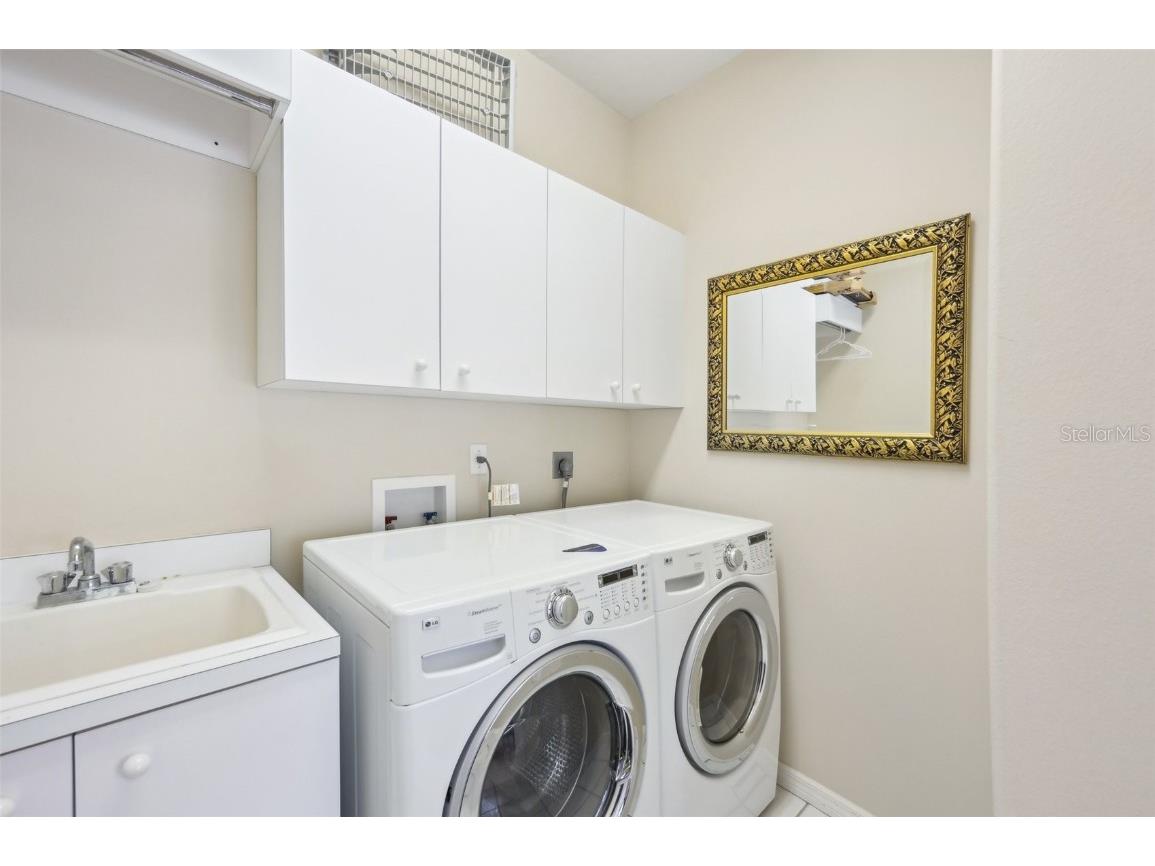 3829 Alamanda Drive Sarasota FL 34238 A4664774 image23