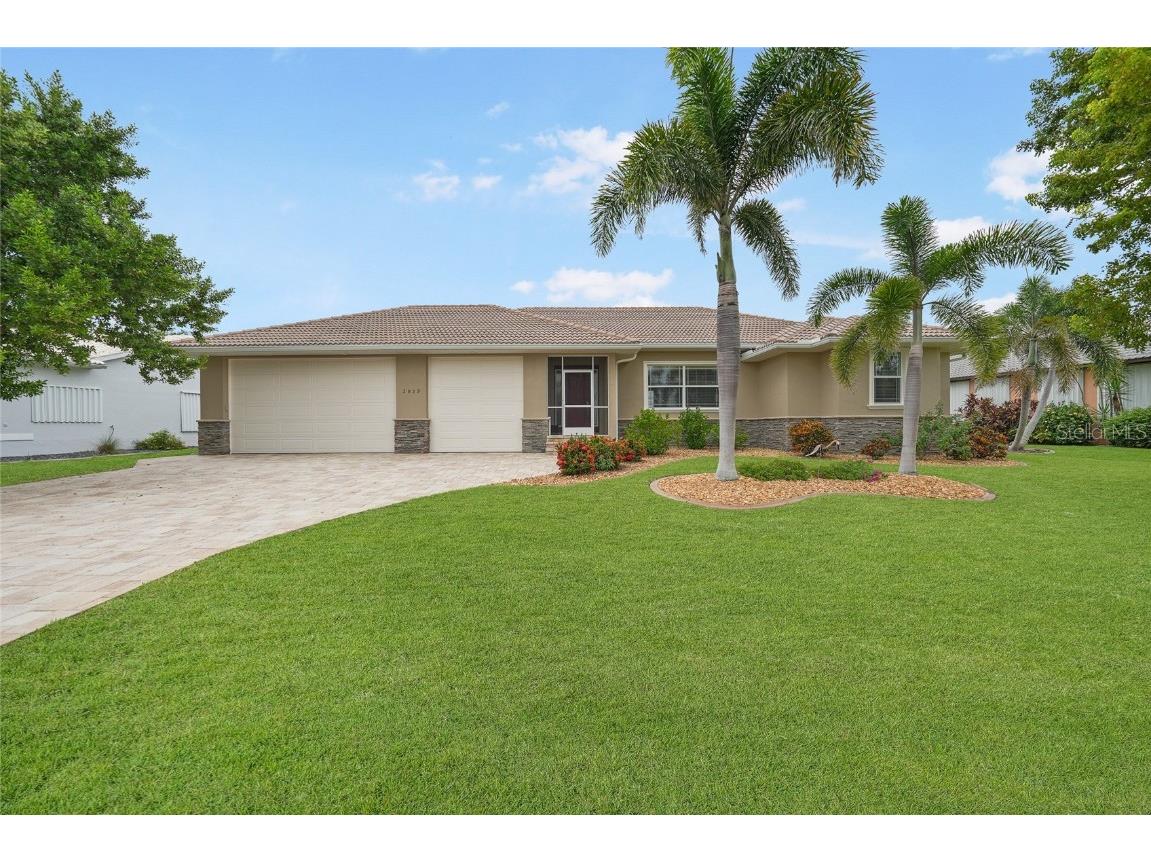 3829 Bordeaux Drive Punta Gorda FL 33950 C7514849 image1