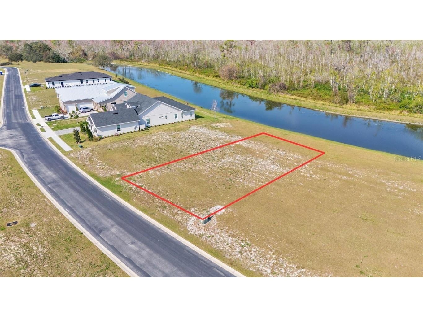 383 Adams View Lane Auburndale FL 33823 - 3 LAKES: ALFRED VAN MEDORA L4957841 image1