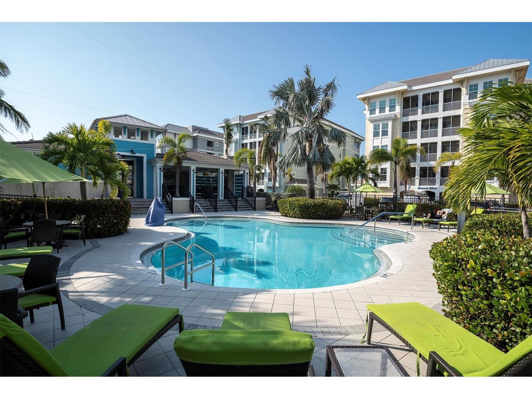 383 Aruba Circle #102 Bradenton FL 34209 A4641043 image32