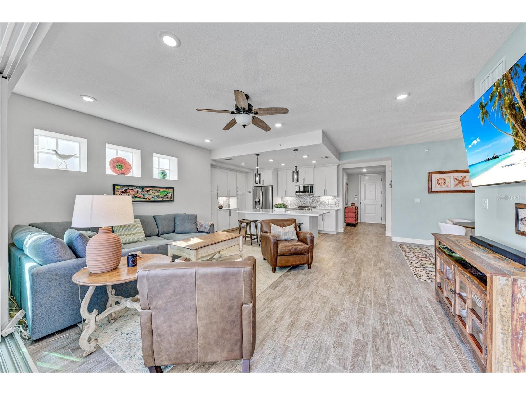 383 Aruba Circle #203 Bradenton FL 34209 A4677203 image16