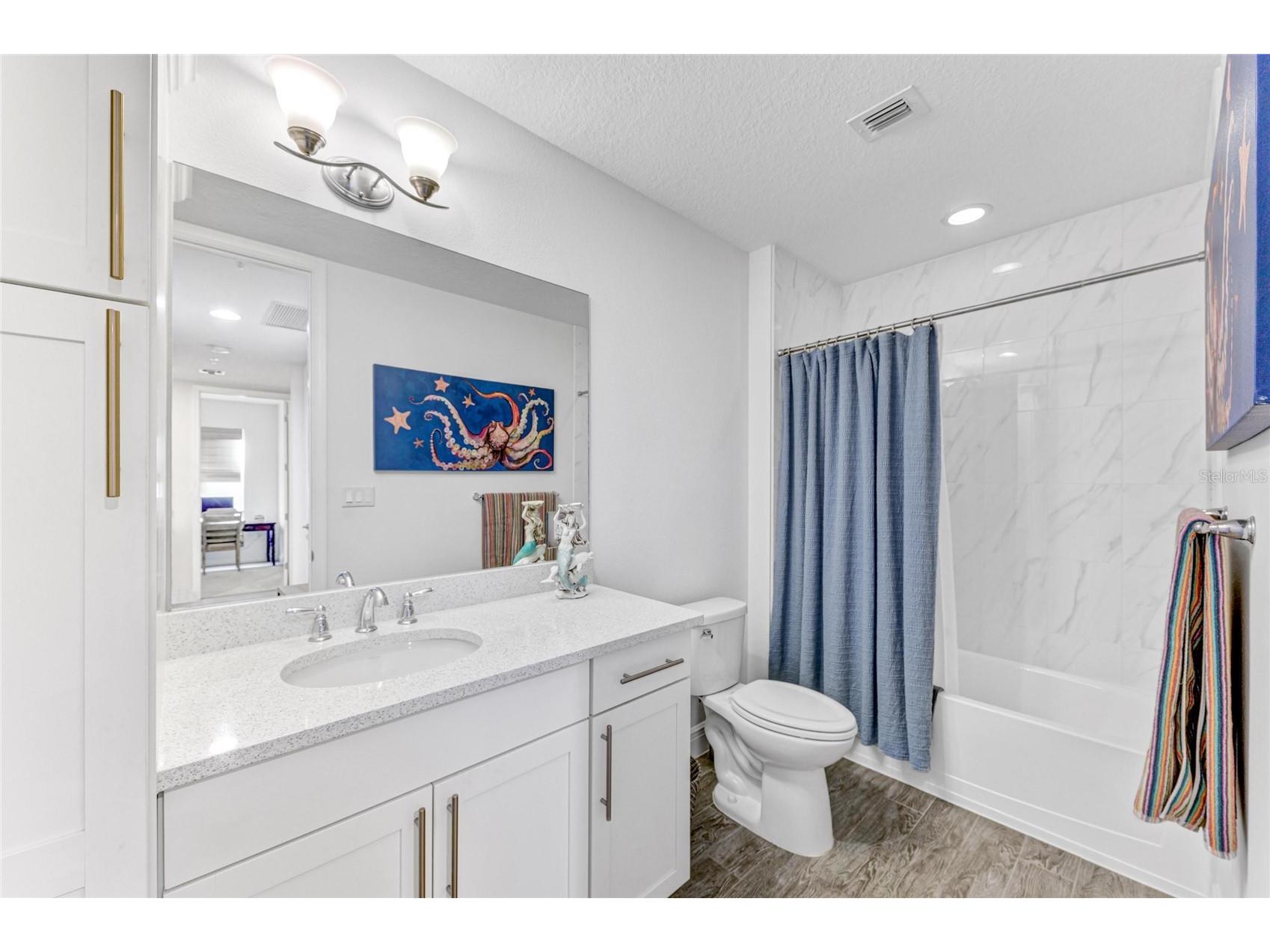 383 Aruba Circle #203 Bradenton FL 34209 A4677203 image46
