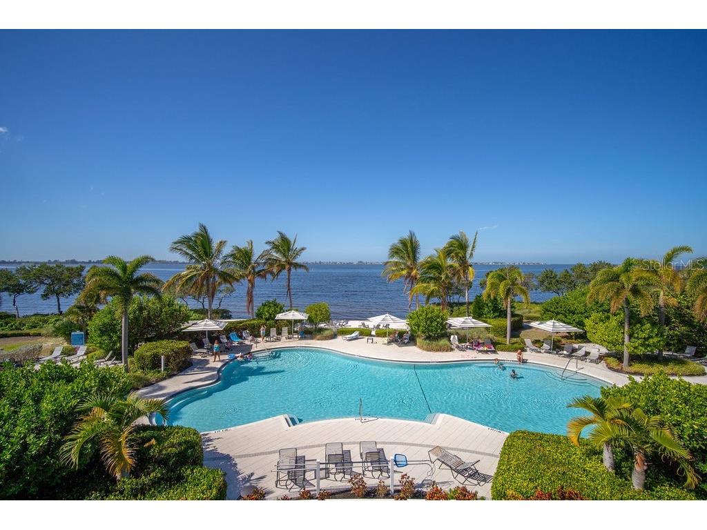 383 Aruba Circle #203 Bradenton FL 34209 A4677203 image71