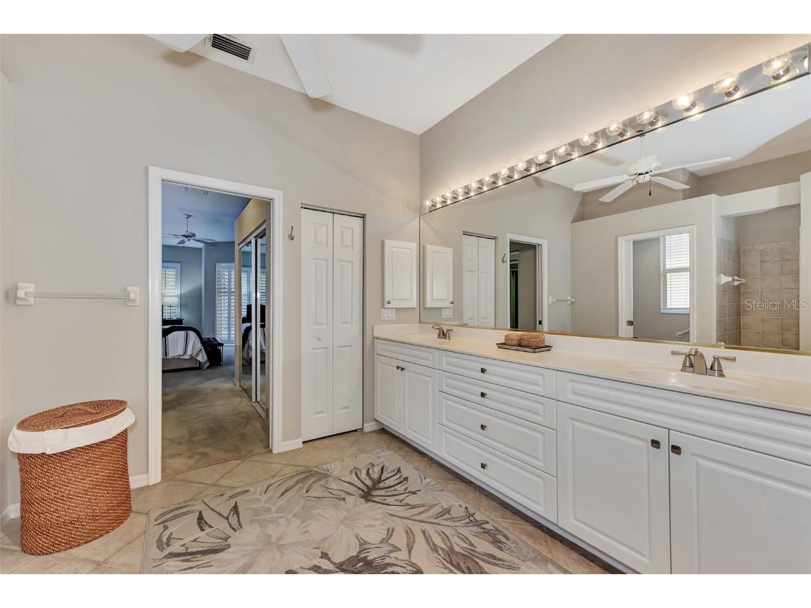 383 Cedarbrook Court Venice FL 34292 A4662260 image42