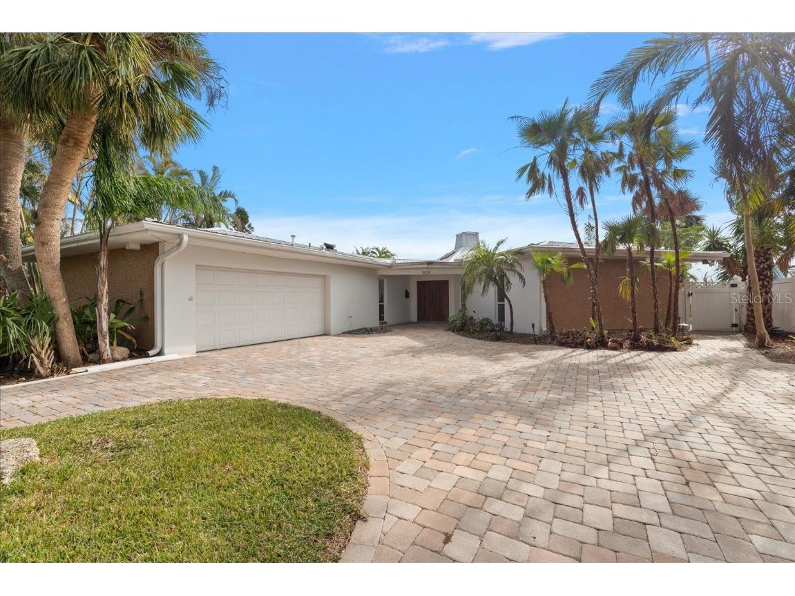 3830 46th Avenue S Saint Petersburg FL 33711 TB8395481 image1