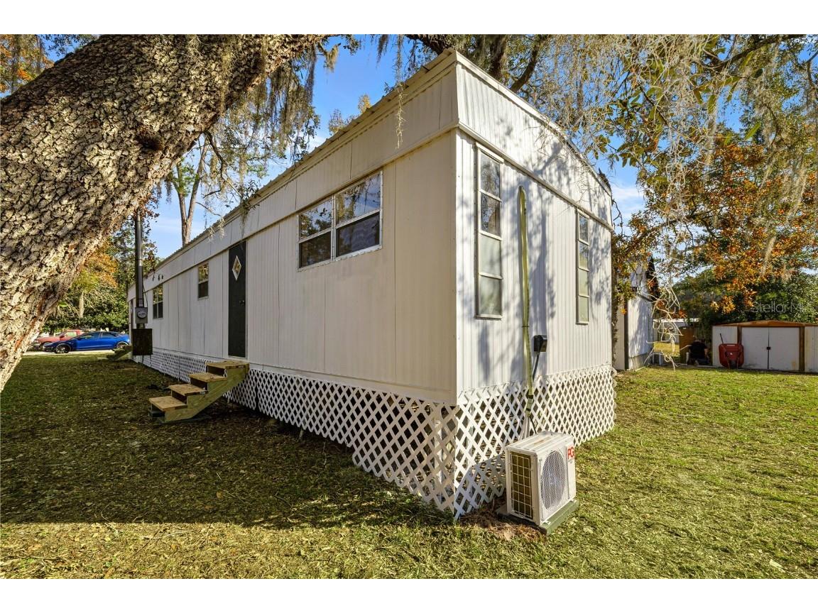 3830 NE 59th Terrace Silver Springs FL 34488 OM714085 image6