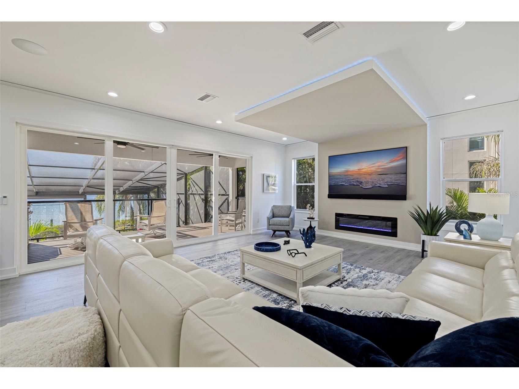 3830 Shore Acres Boulevard NE Saint Petersburg FL 33703 - TAMPA BAY TB8472930 image17