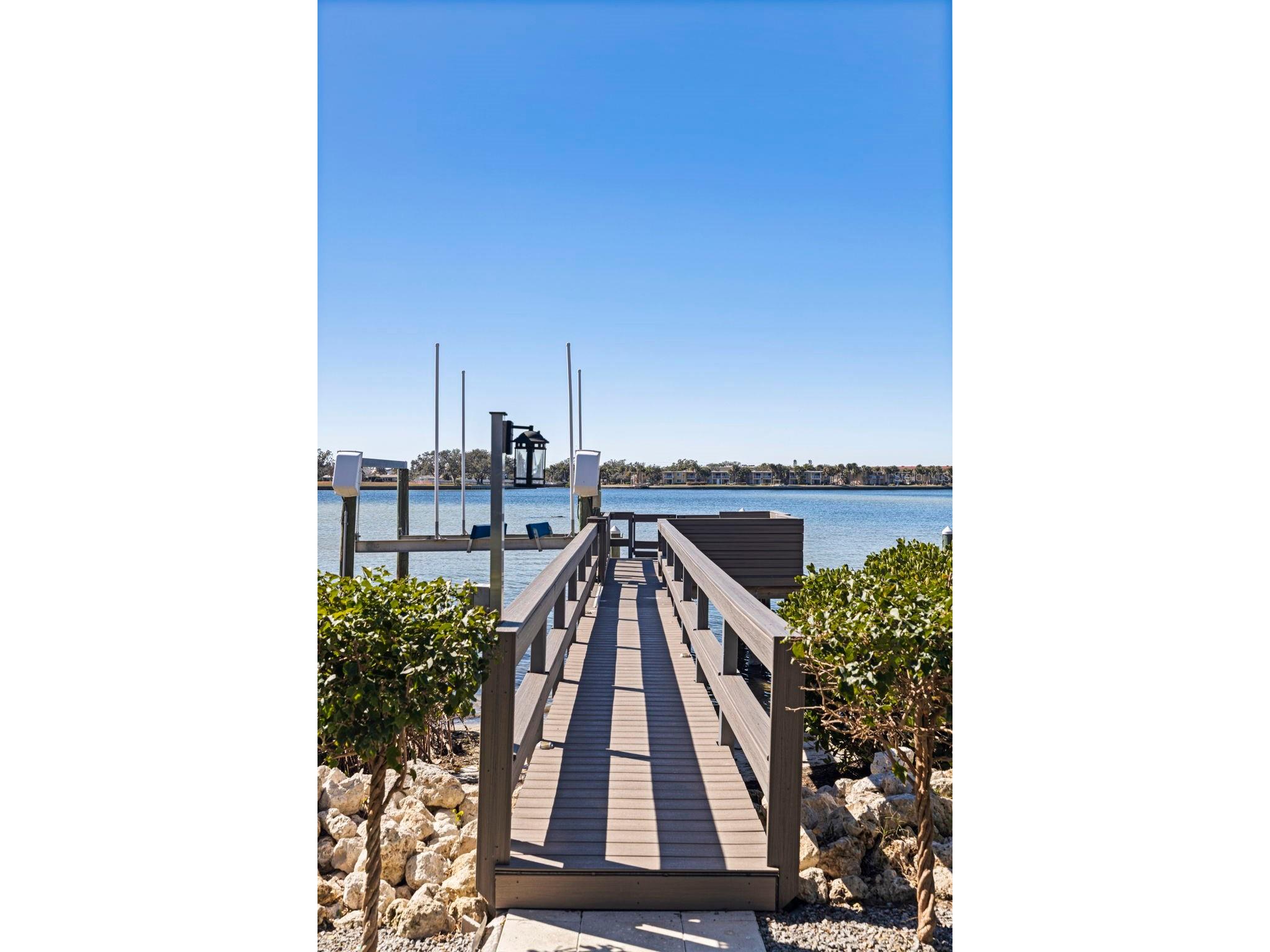 3830 Shore Acres Boulevard NE Saint Petersburg FL 33703 - TAMPA BAY TB8472930 image28