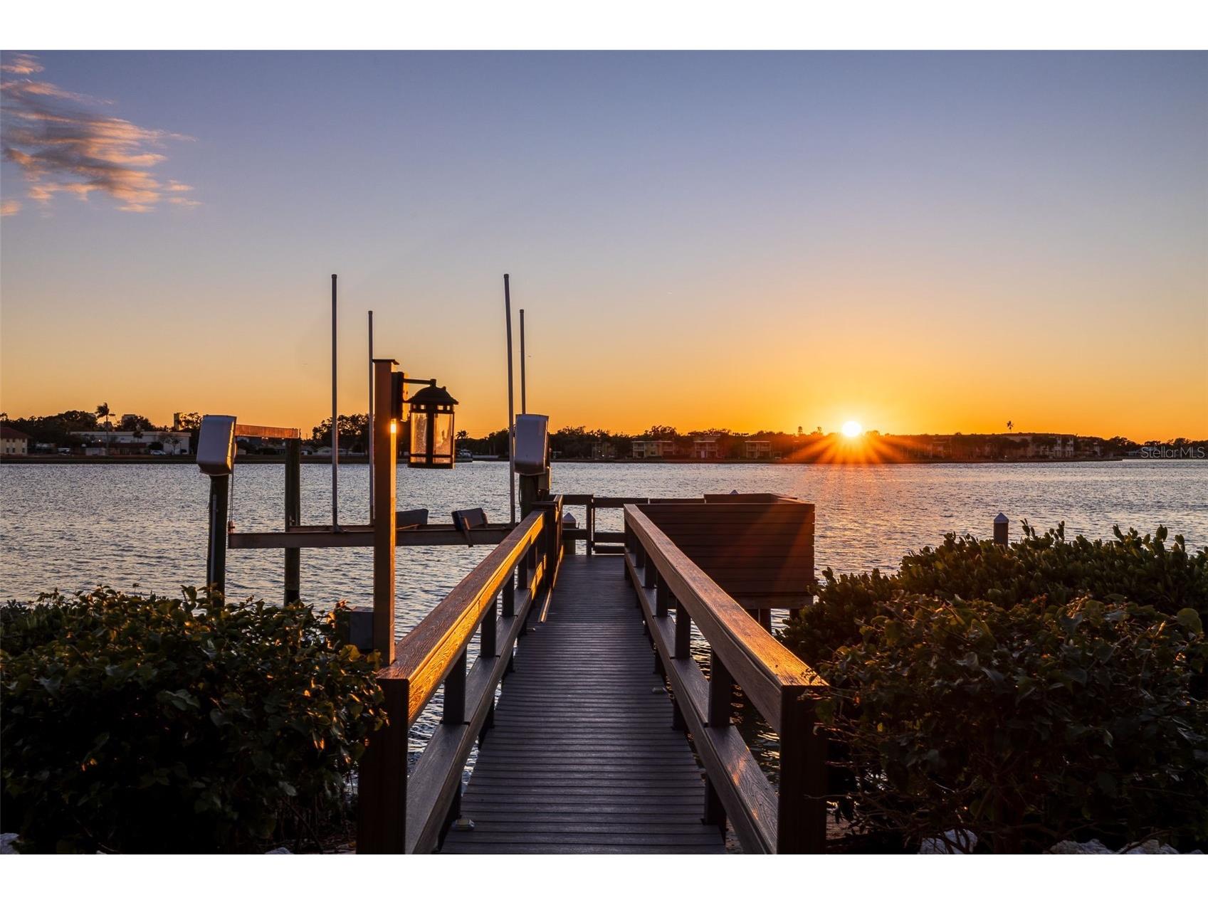 3830 Shore Acres Boulevard NE Saint Petersburg FL 33703 - TAMPA BAY TB8472930 image80