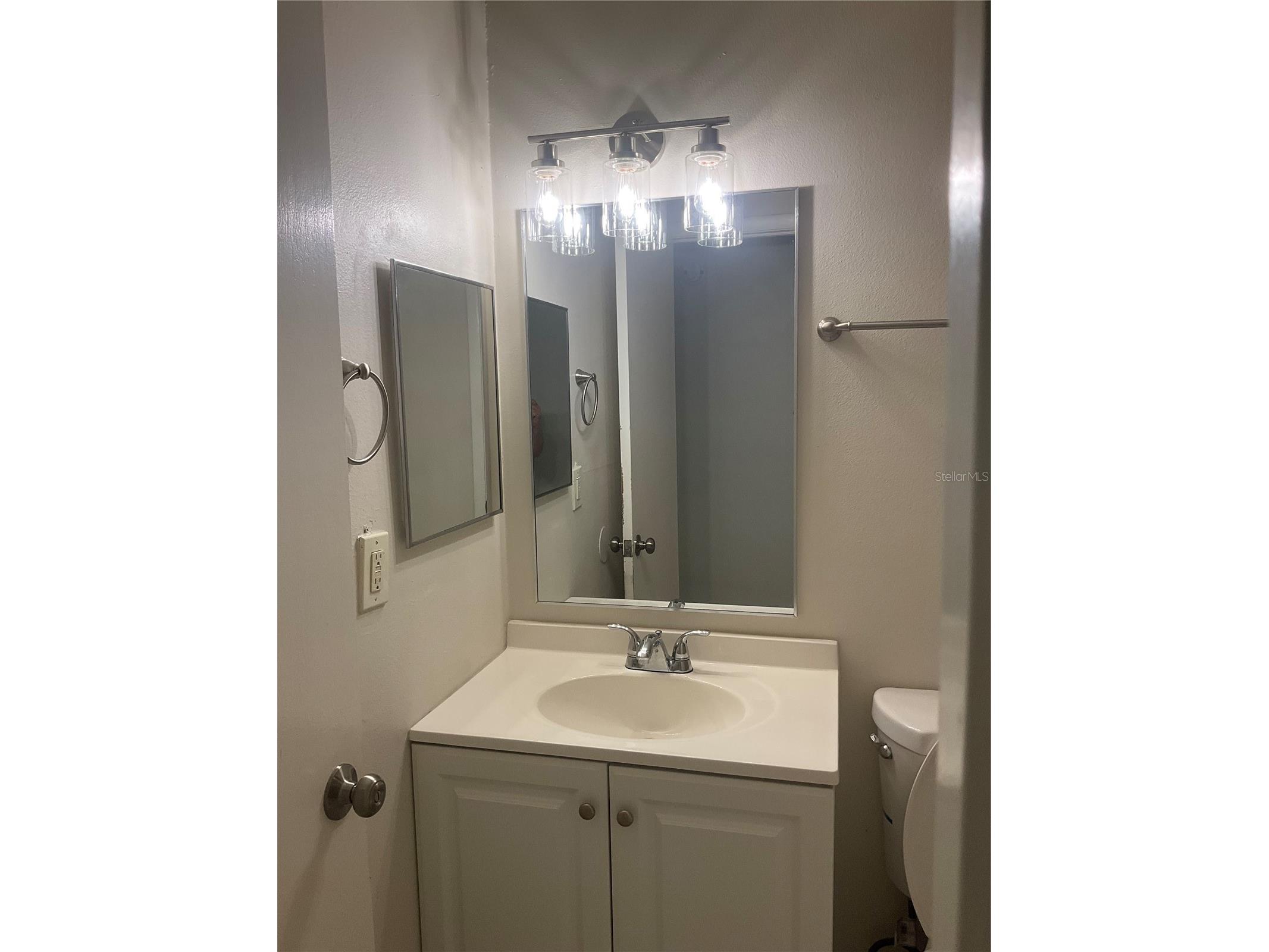 3830 Valley Tree Drive Tampa FL 33610 TB8528034 image14