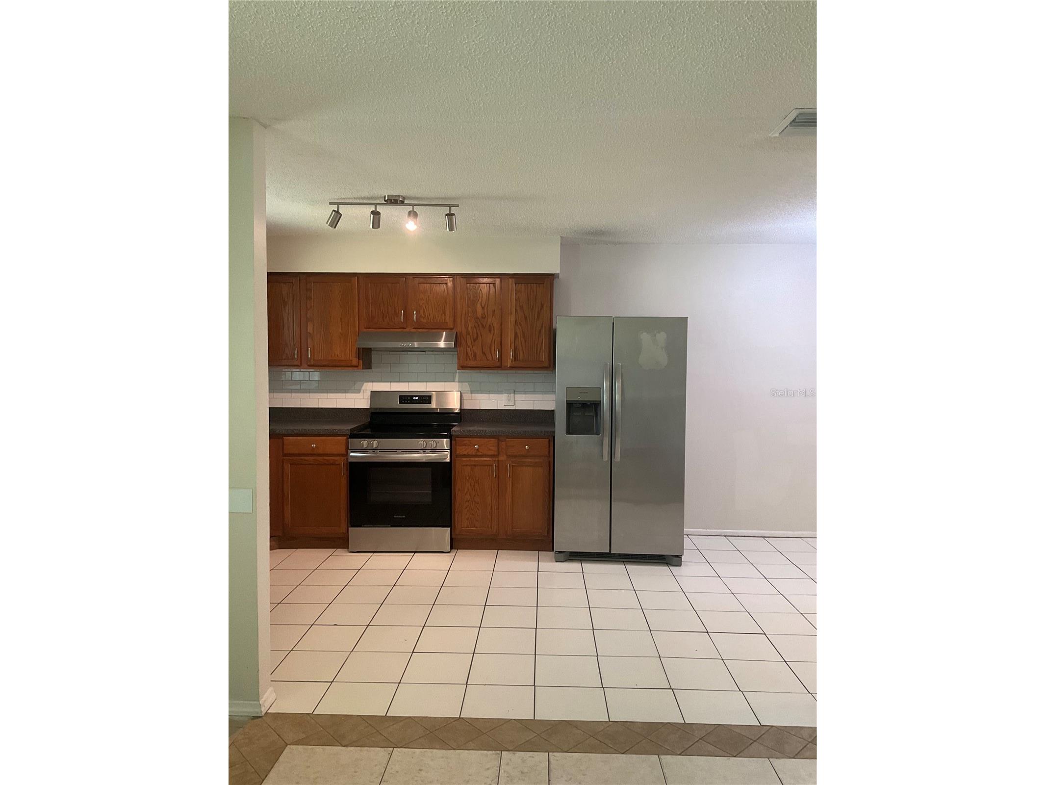 3830 Valley Tree Drive Tampa FL 33610 TB8528034 image5