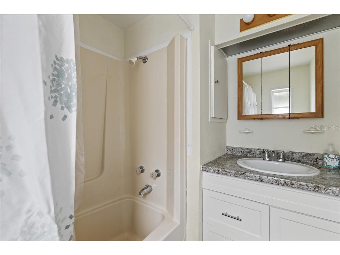 3831 115th Street Court W Bradenton FL 34210 A4671464 image23