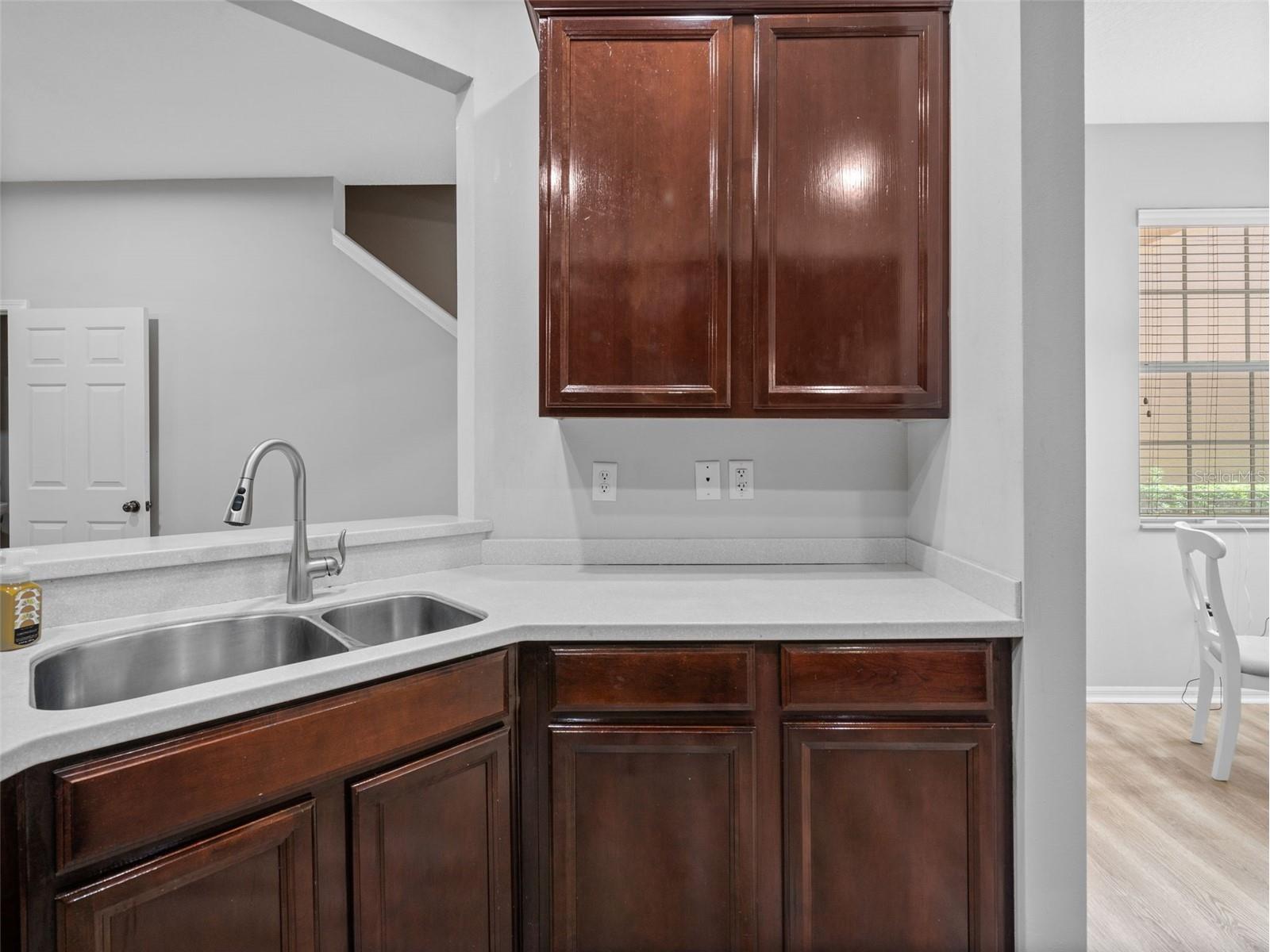 3831 Parkridge Circle #1-104 Sarasota FL 34243 A4698440 image13