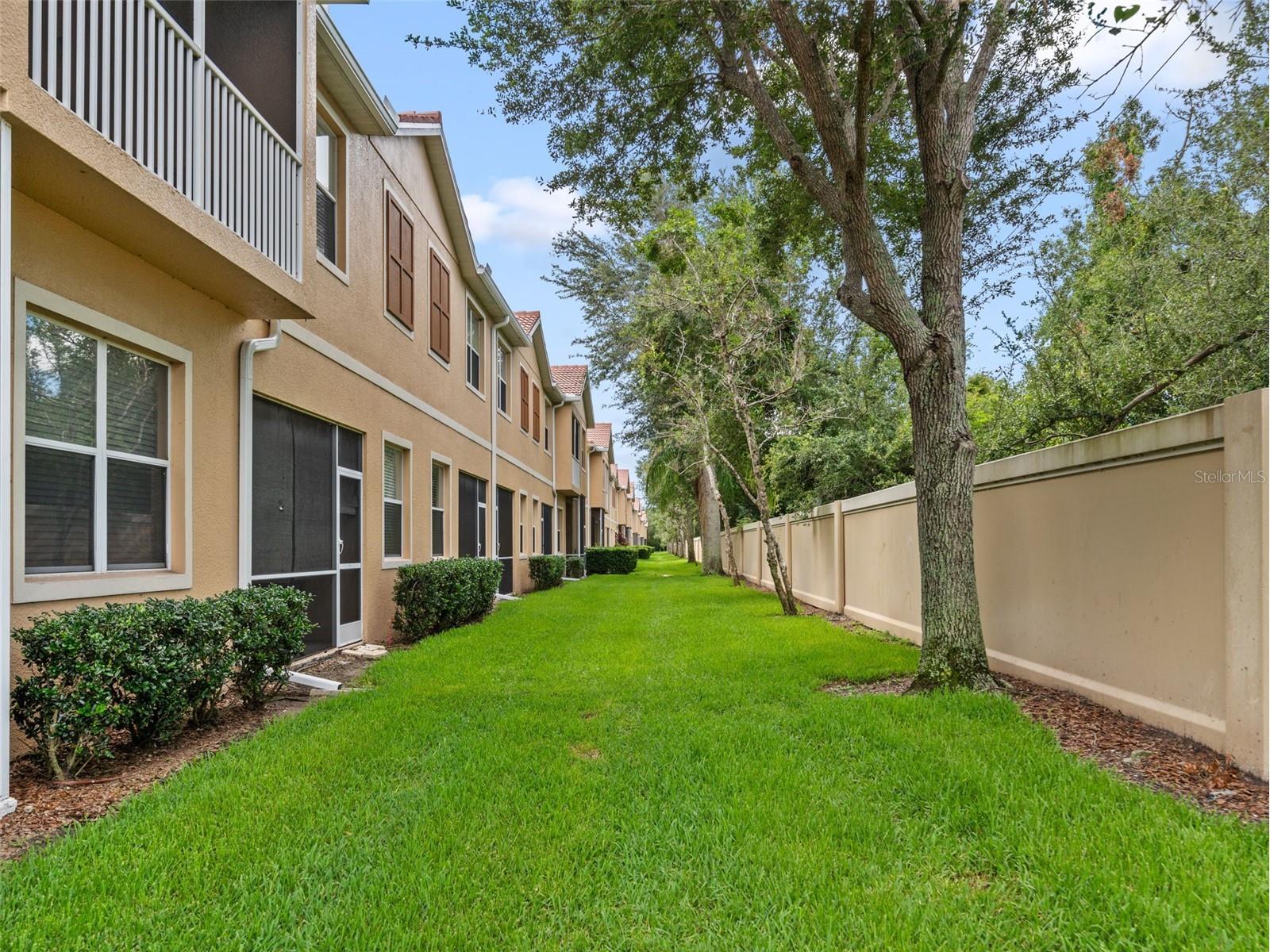 3831 Parkridge Circle #1-104 Sarasota FL 34243 A4698440 image35