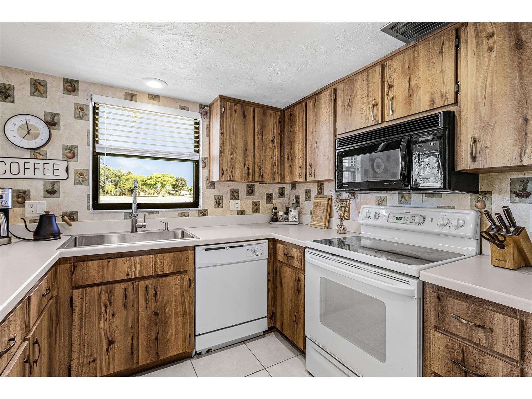 3831 SE 11th Place #101 Cape Coral FL 33904 - RUBICON CANAL A4677728 image12